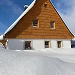 Erzgebirgshaus Zirbenliebe *