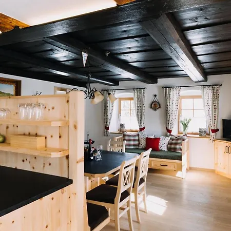 Erzgebirgshaus Zirbenliebe Holiday home Altenberg