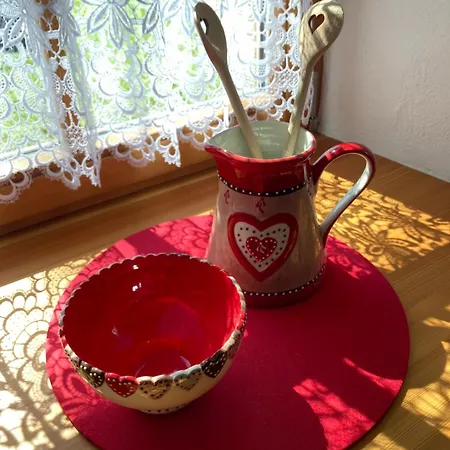 Tatil Evi Erzgebirgshaus Zirbenliebe *