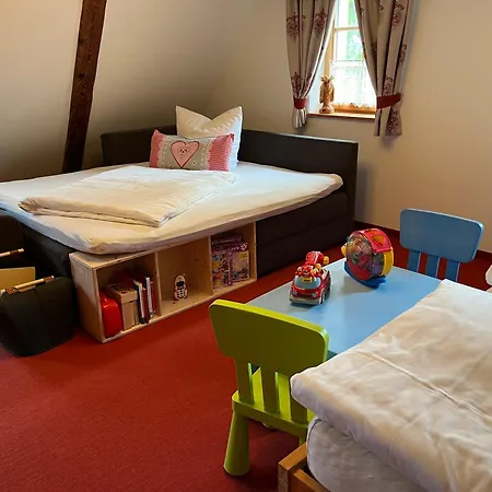 Holiday home Erzgebirgshaus Zirbenliebe *